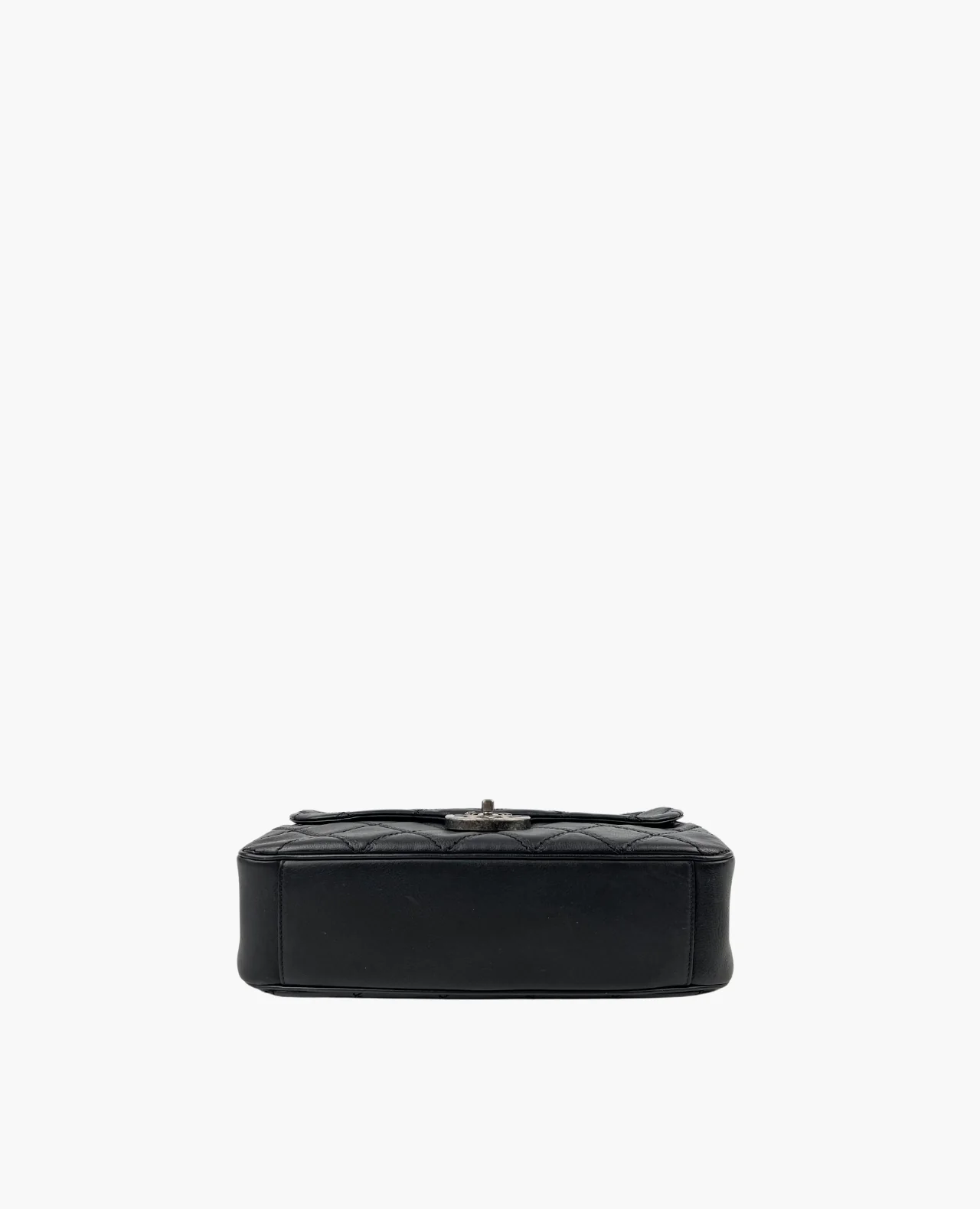 Chanel Quilted Calfskin Coco Sporran Jumbo Flap Bag Black - Image 4